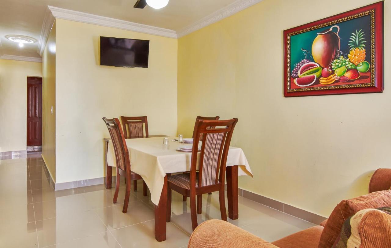 Bnb Tropical Island Aparthotel - Corales Del Sur - Santo Domingo Este Luaran gambar